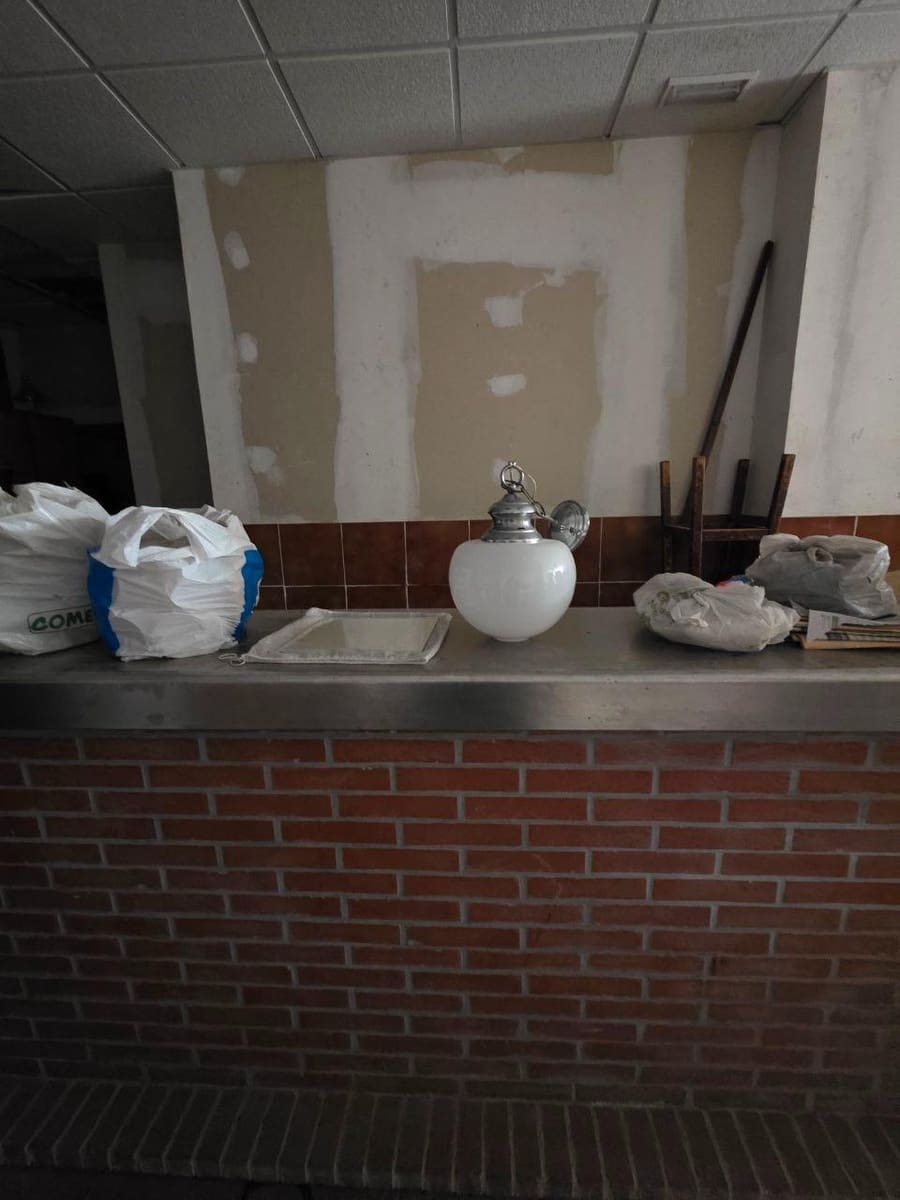 Virksomhed til salg i Oviedo - € 84.000 (Ref: 8862674)