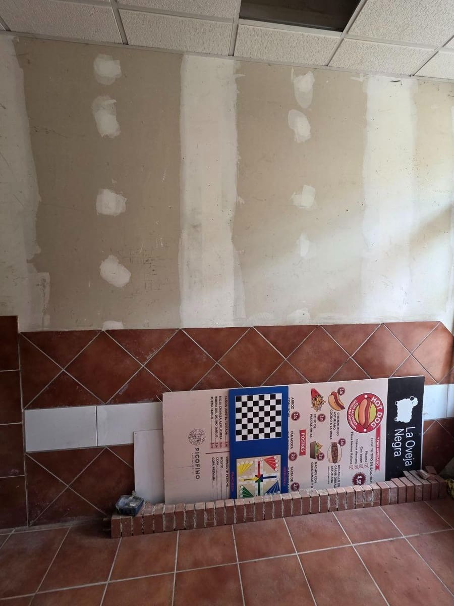 Virksomhed til salg i Oviedo - € 84.000 (Ref: 8862674)