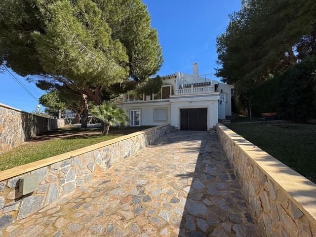 3 soverom Villa til salgs i Cabo Roig, Orihuela med svømmebasseng garasje - € 750 000 (Ref: 8865291)