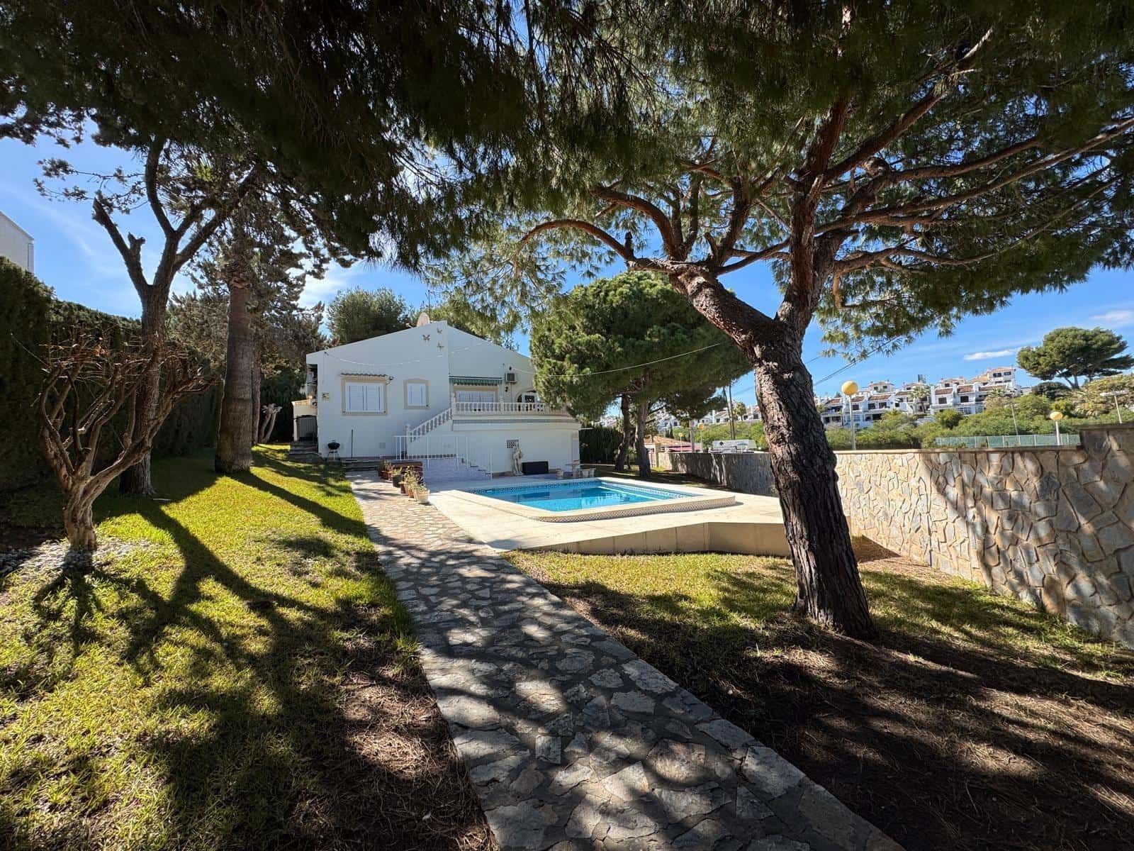 3 soverom Villa til salgs i Cabo Roig med svømmebasseng garasje - € 750 000 (Ref: 8865291)