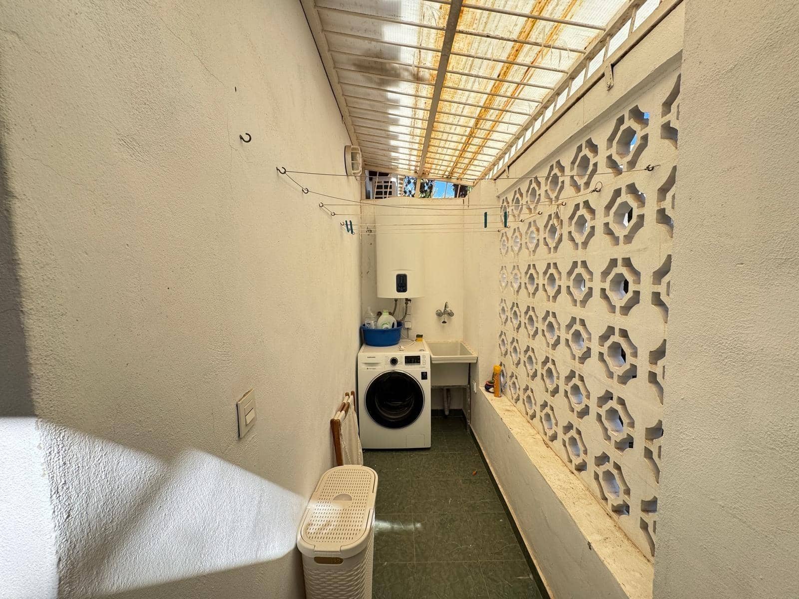 3 soverom Villa til salgs i Cabo Roig med svømmebasseng garasje - € 750 000 (Ref: 8865291)