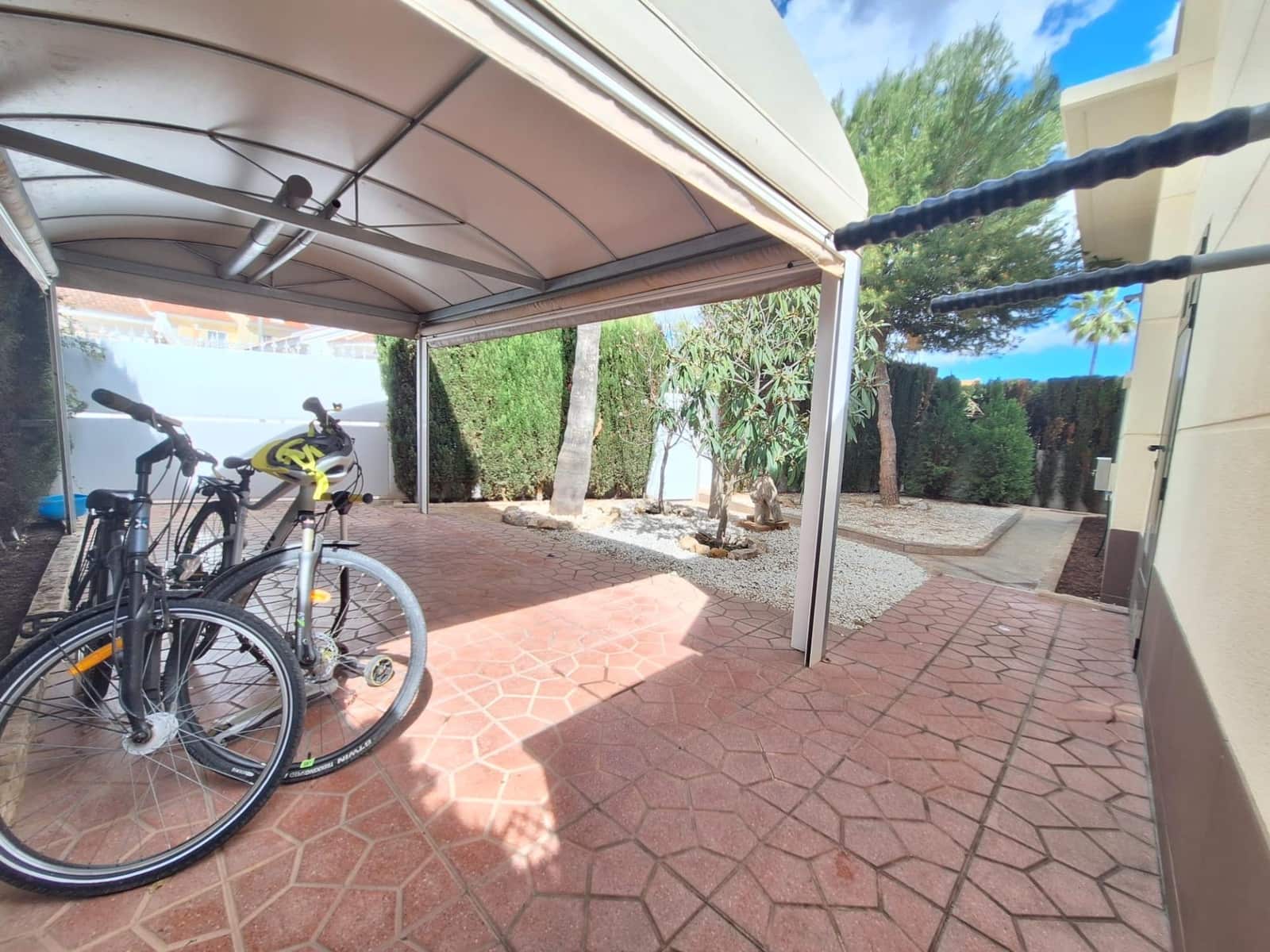 3 slaapkamer Villa te koop in Benijofar met zwembad - € 340.000 (Ref: 8867149)