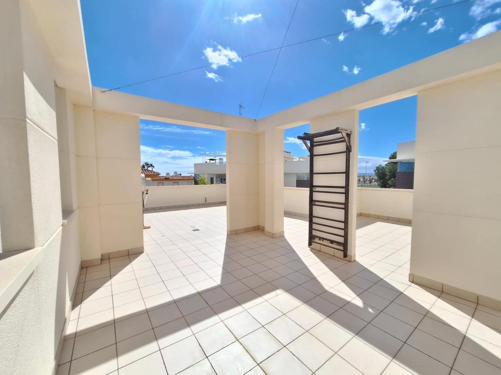 3 slaapkamer Villa te koop in Benijofar met zwembad - € 340.000 (Ref: 8867149)