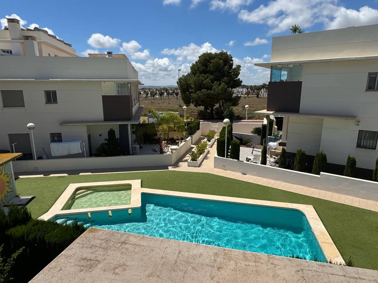 3 slaapkamer Villa te koop in Benijofar met zwembad - € 340.000 (Ref: 8867149)