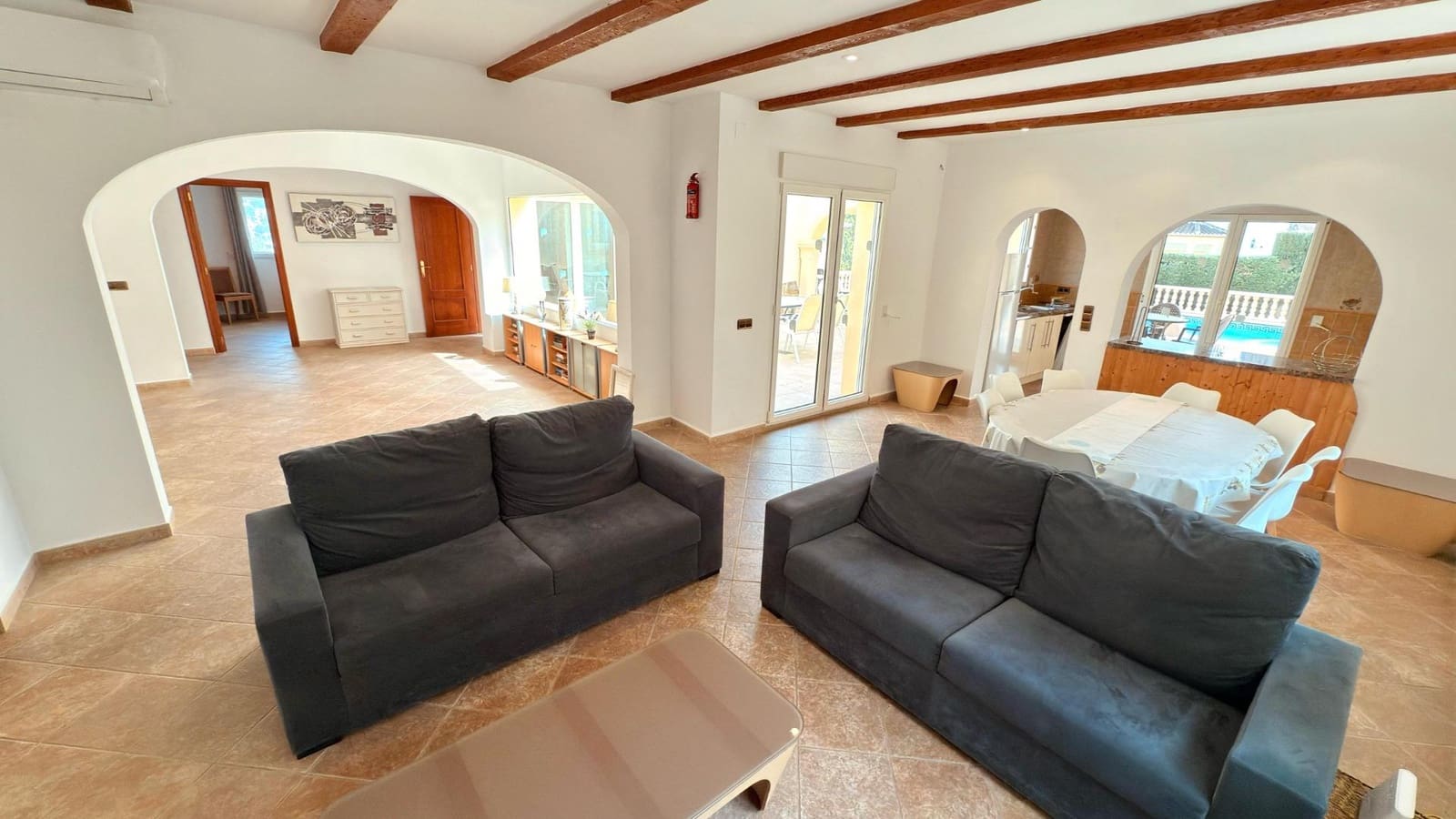 5 quarto Moradia para venda em Calpe / Calp com piscina garagem - 670 000 € (Ref: 8879841)