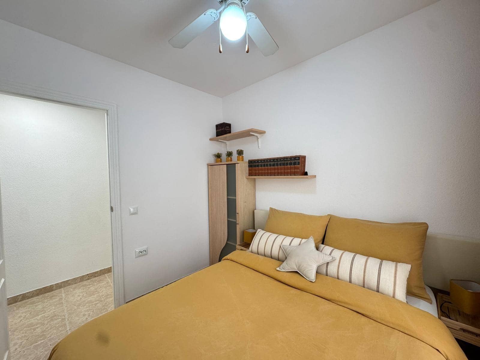 3 soverom Leilighet til salgs i Torrevieja - € 199 900 (Ref: 8893097)