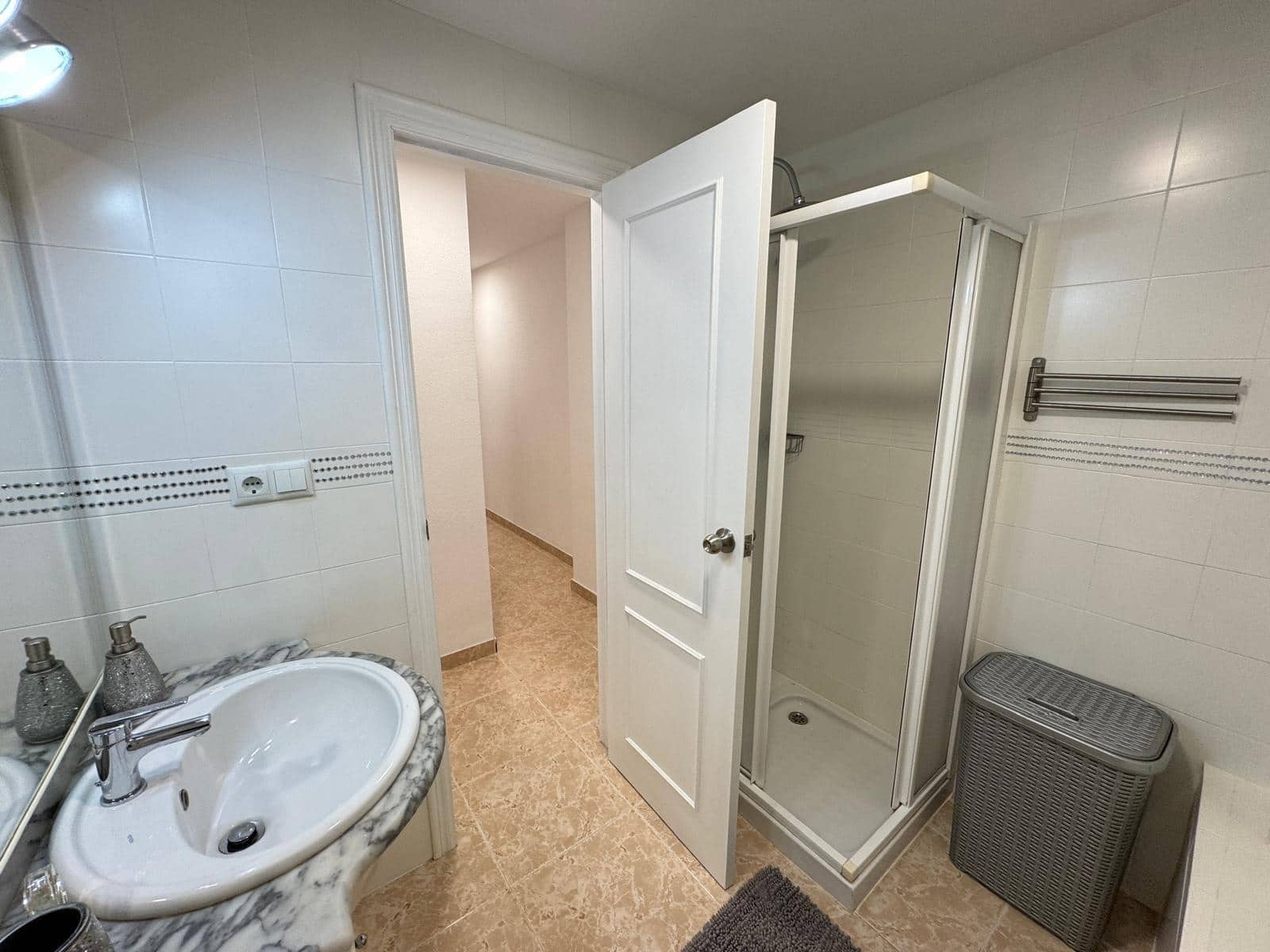 3 soverom Leilighet til salgs i Torrevieja - € 199 900 (Ref: 8893097)