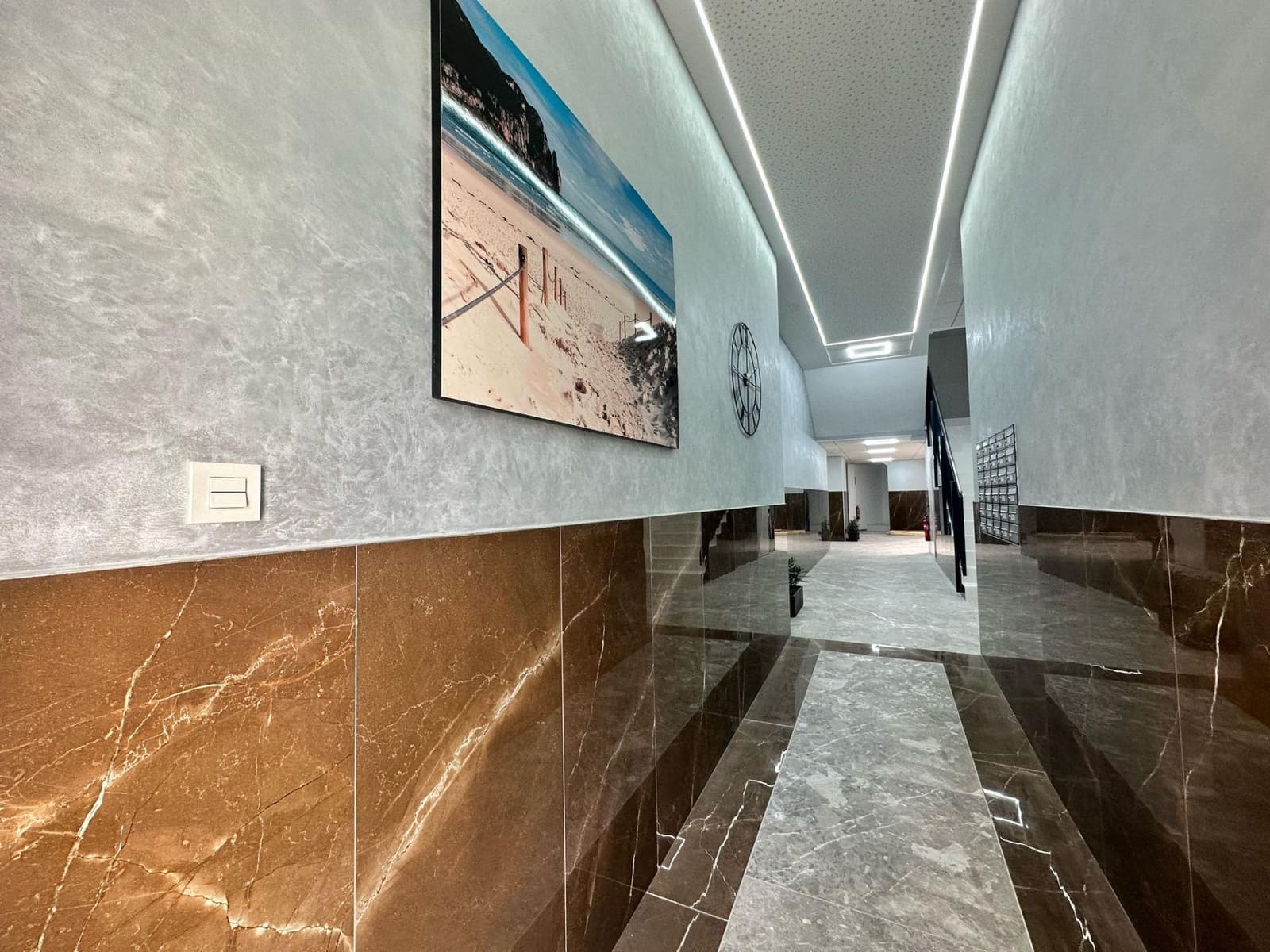 1 soveværelse Lejlighed til salg i Alicante by med swimmingpool - € 245.000 (Ref: 8893099)