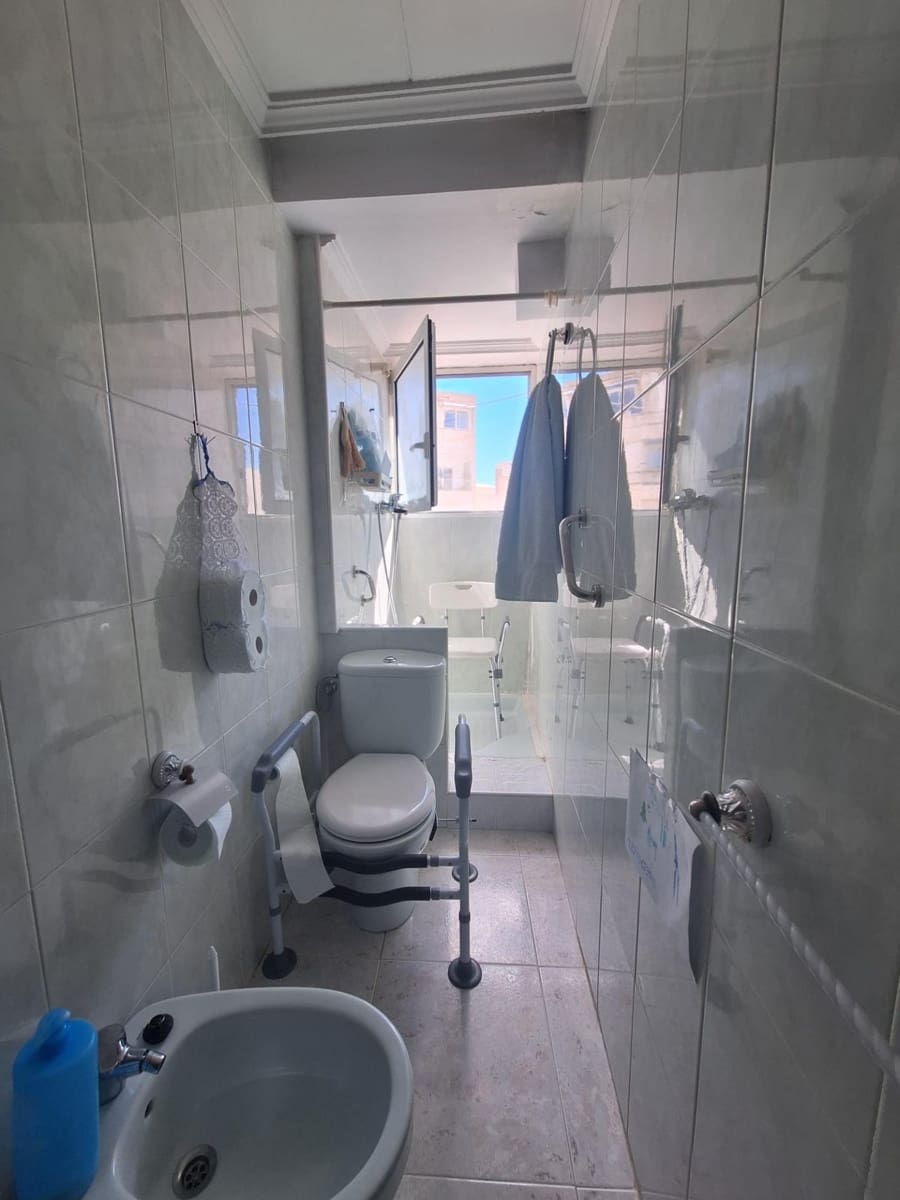 4 sovrum Lägenhet till salu i Alicante stad - 329 200 € (Ref: 8894980)