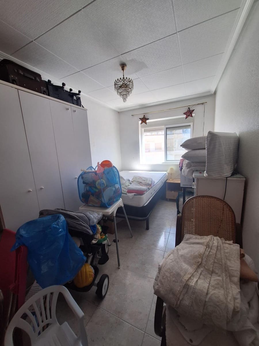 4 sovrum Lägenhet till salu i Alicante stad - 329 200 € (Ref: 8894980)