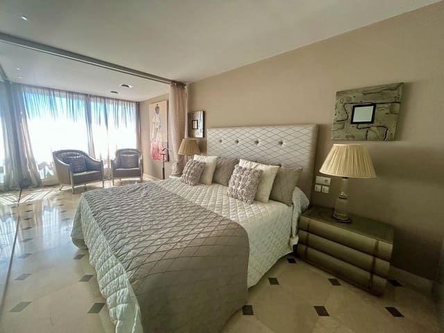 3 soveværelse Lejlighed til salg i Playa Levante, Benidorm med swimmingpool - € 850.000 (Ref: 8896796)