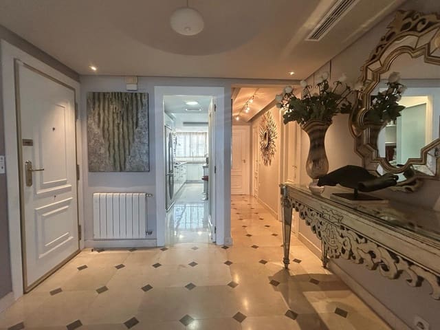 3 soveværelse Lejlighed til salg i Playa Levante, Benidorm med swimmingpool - € 850.000 (Ref: 8896796)