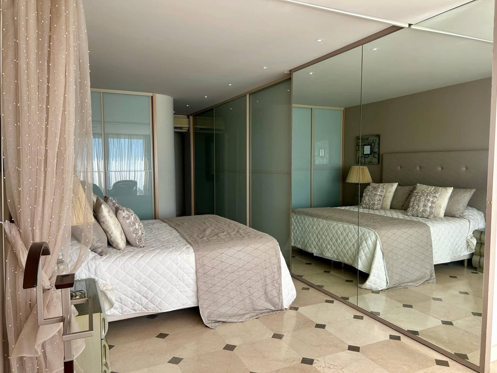 3 quarto Apartamento para venda em Benidorm com piscina - 850 000 € (Ref: 8896796)