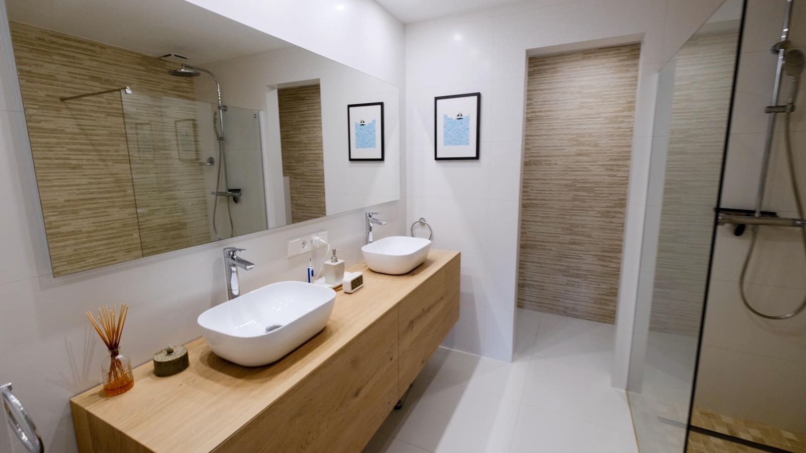 8 bedroom Villa for sale in Altea with pool garage - € 1,295,000 (Ref: 8902153)