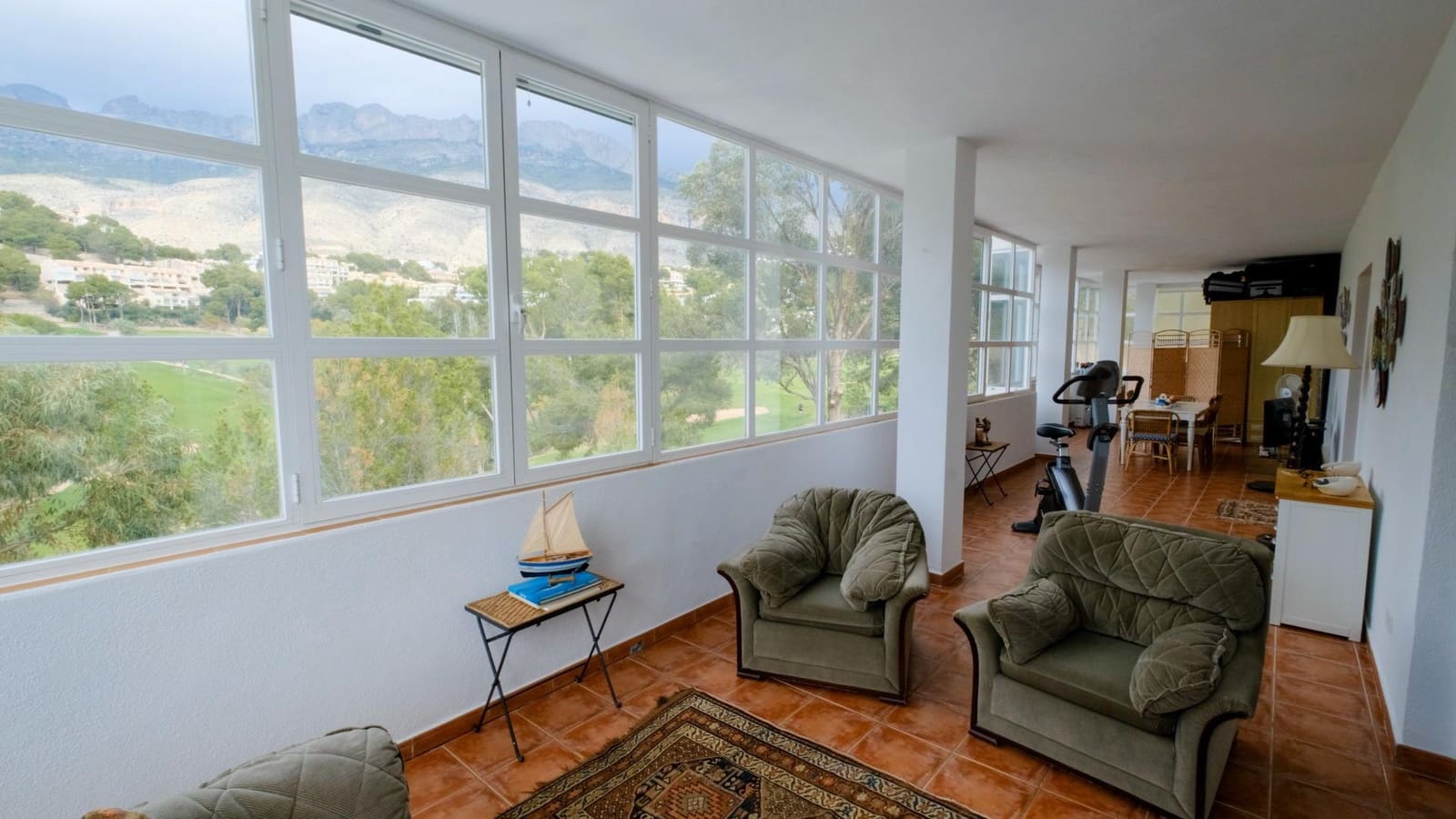 8 bedroom Villa for sale in Altea with pool garage - € 1,295,000 (Ref: 8902153)