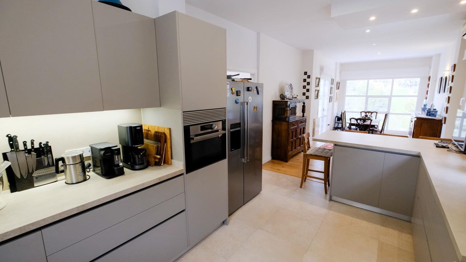 8 bedroom Villa for sale in Altea with pool garage - € 1,295,000 (Ref: 8902153)