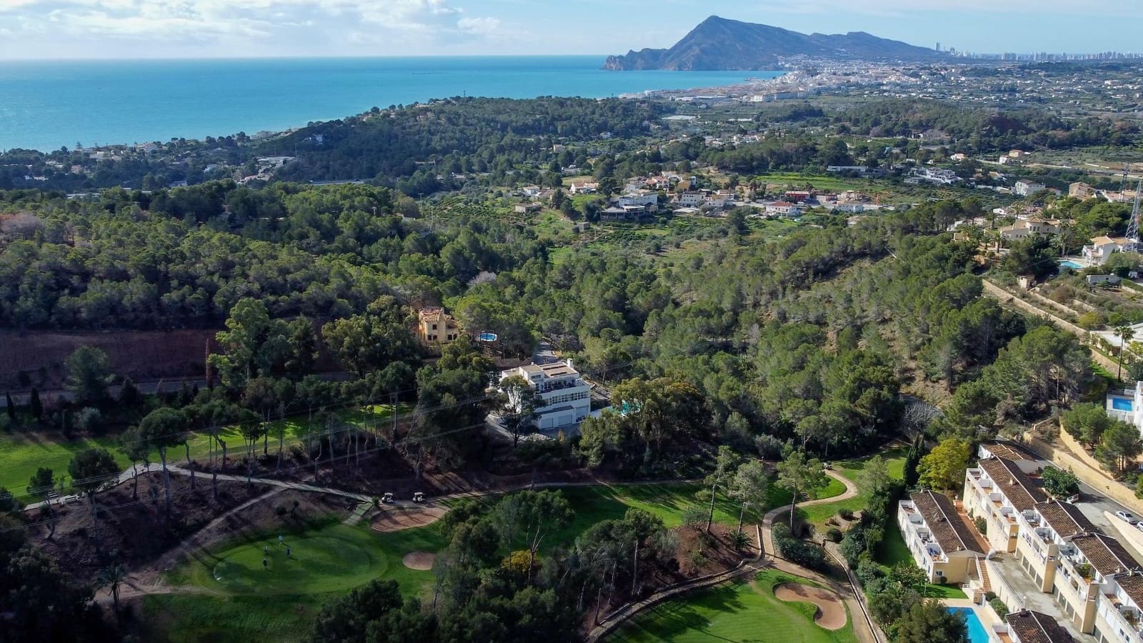 8 bedroom Villa for sale in Altea with pool garage - € 1,295,000 (Ref: 8902153)