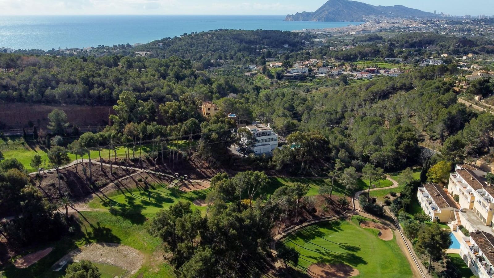 8 bedroom Villa for sale in Altea with pool garage - € 1,295,000 (Ref: 8902153)