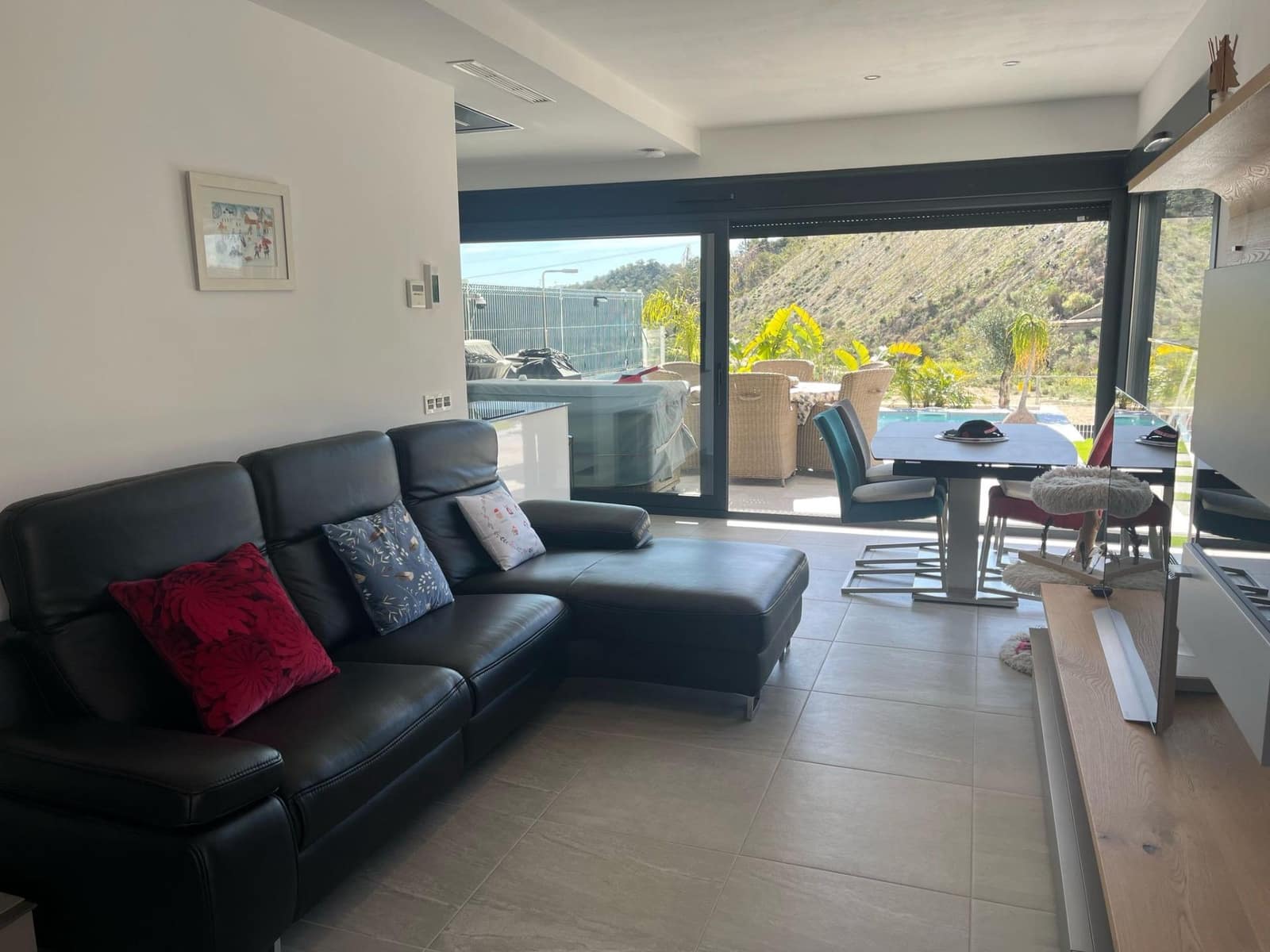 3 bedroom Villa for sale in San Miguel de Salinas with pool - € 399,500 (Ref: 8912926)