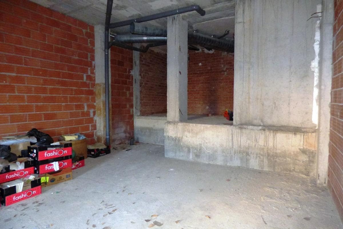 Kommersiell til salgs i Playa de San Juan - € 186 000 (Ref: 8915359)