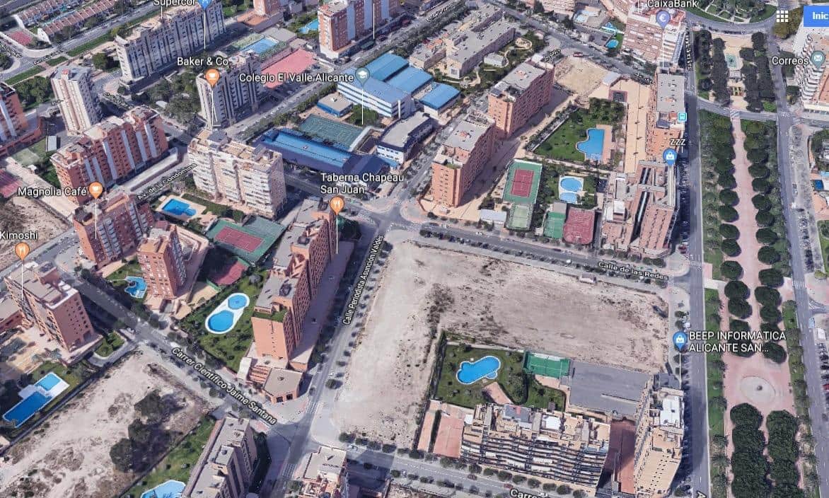 Kommersiell til salgs i Playa de San Juan - € 186 000 (Ref: 8915359)