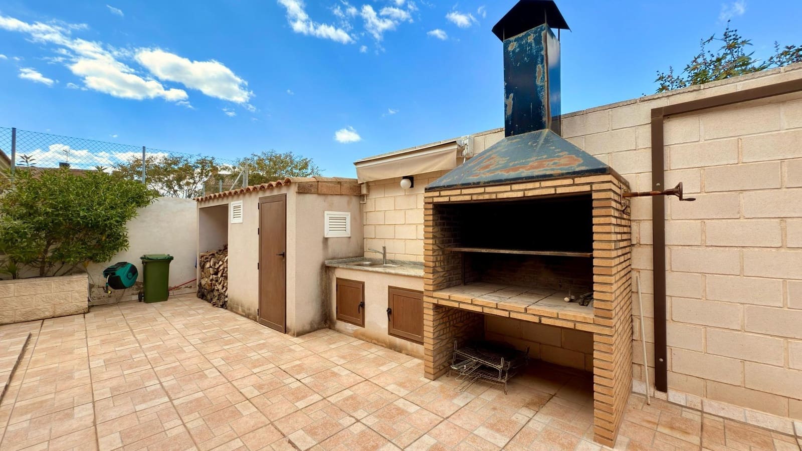 6 bedroom Villa for sale in Muchamiel / Mutxamel with pool garage - € 740,000 (Ref: 8915363)