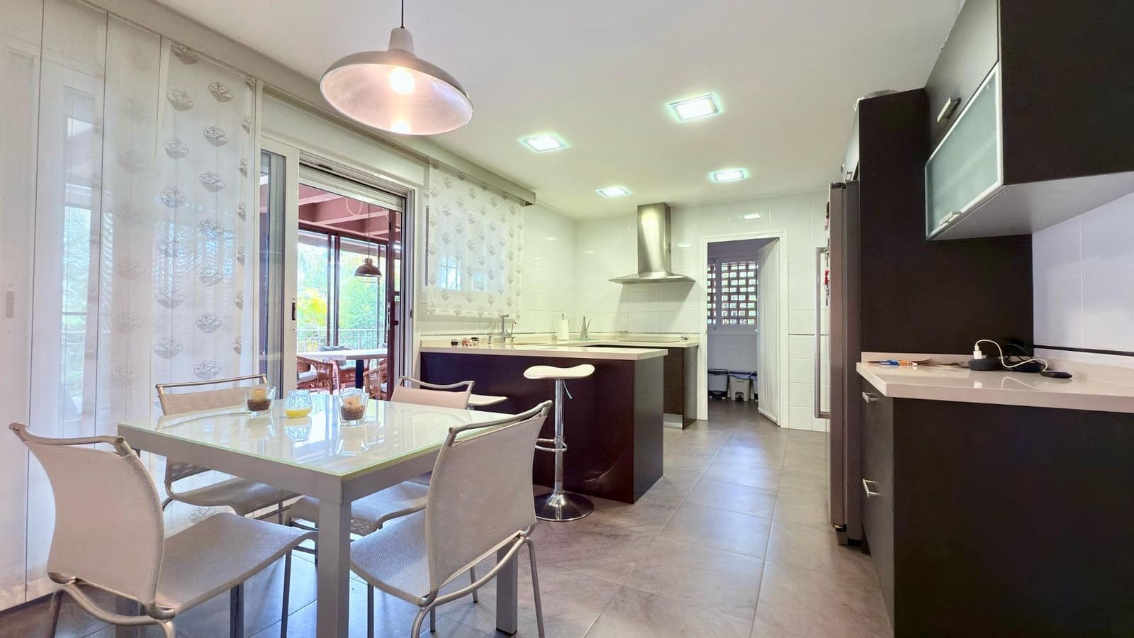 6 bedroom Villa for sale in Muchamiel / Mutxamel with pool garage - € 740,000 (Ref: 8915363)