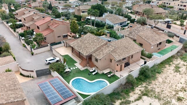 6 bedroom Villa for sale in Muchamiel / Mutxamel with pool garage - € 740,000 (Ref: 8915363)
