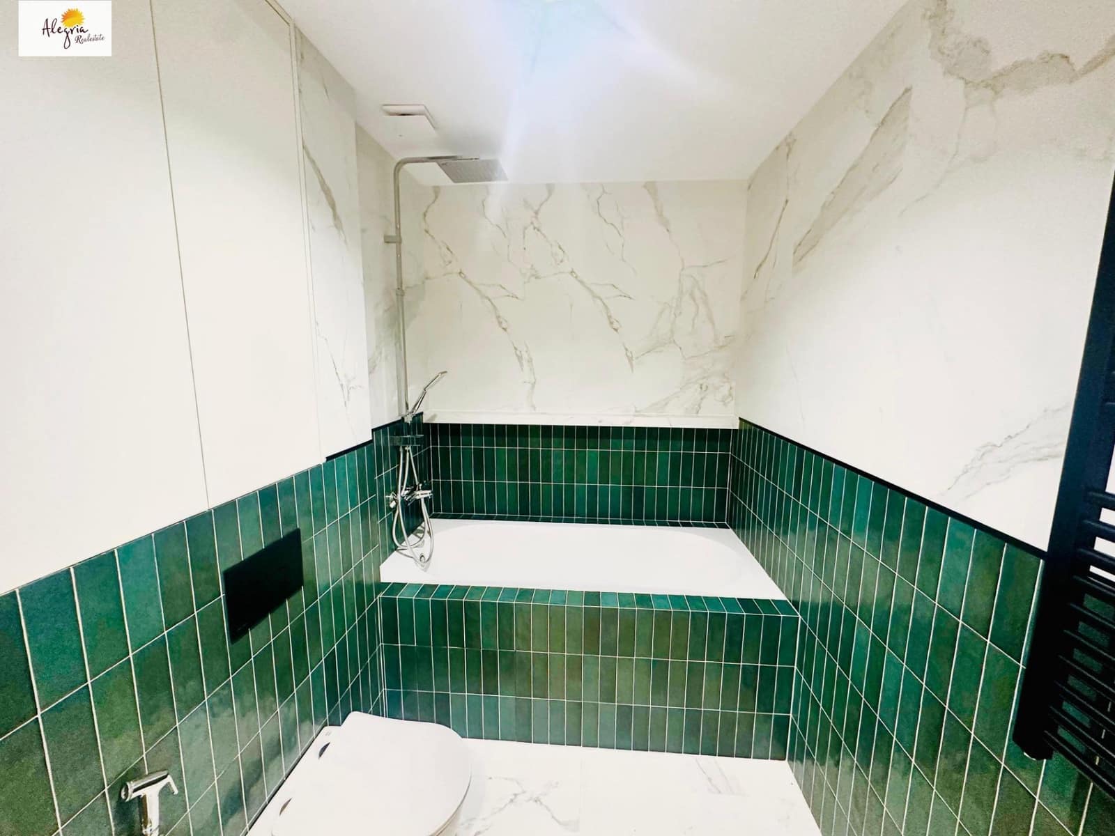 Apartamento de 2 habitaciones en Alicante / Alacant ciudad en venta - 381.000 € (Ref: 8921298)