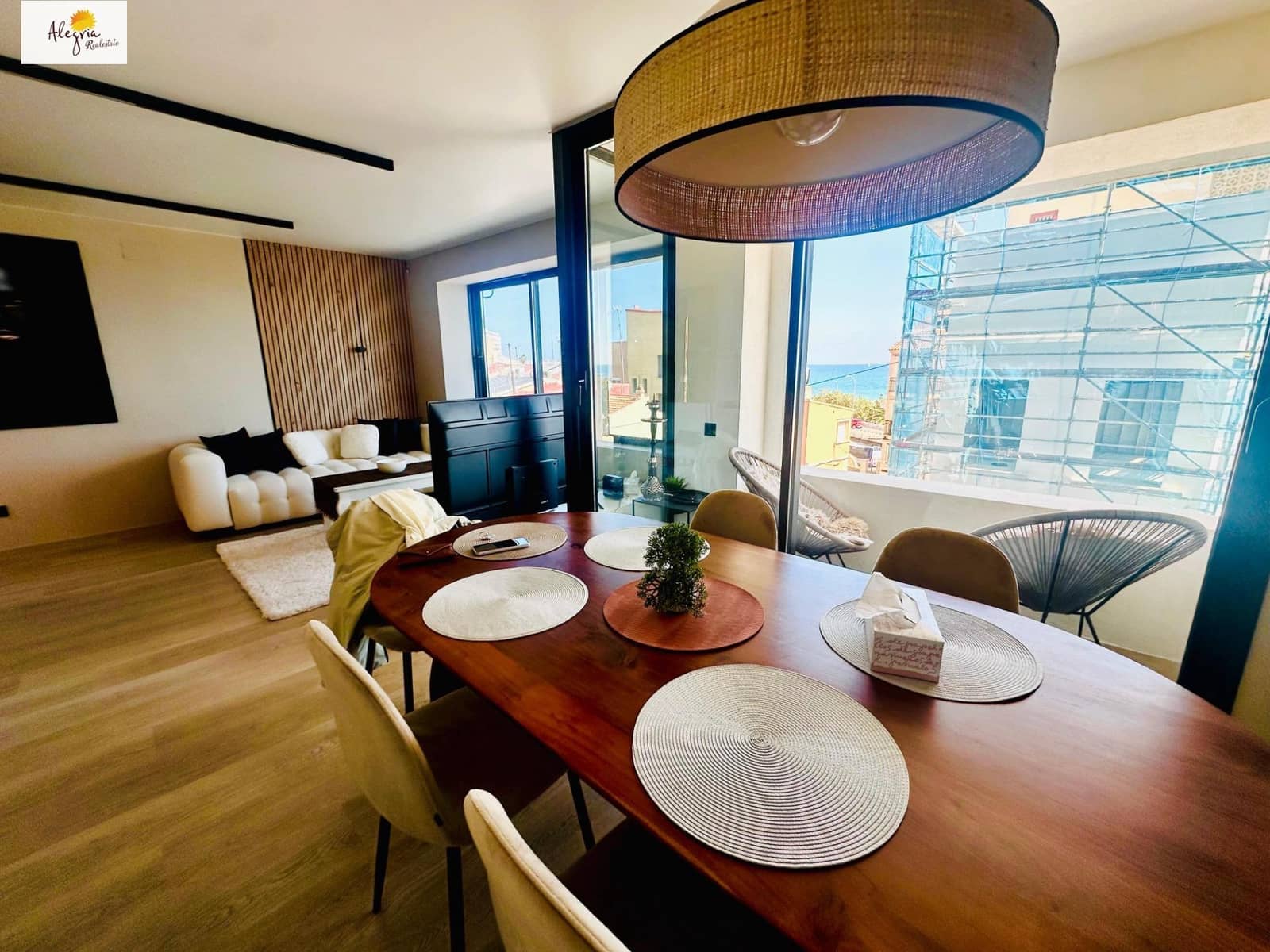 Apartamento de 2 habitaciones en Alicante / Alacant ciudad en venta - 381.000 € (Ref: 8921298)