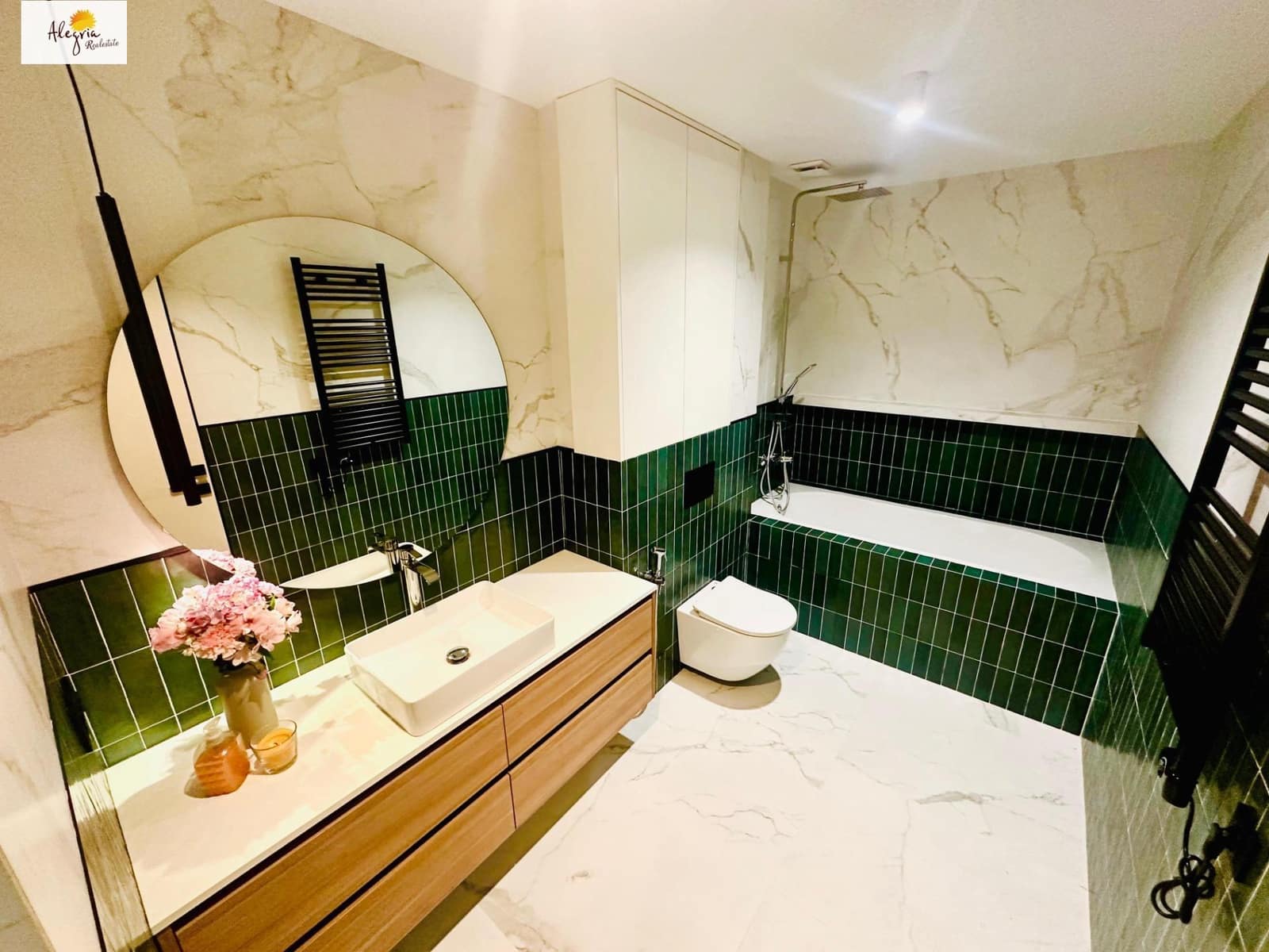 Apartamento de 2 habitaciones en Alicante / Alacant ciudad en venta - 381.000 € (Ref: 8921298)