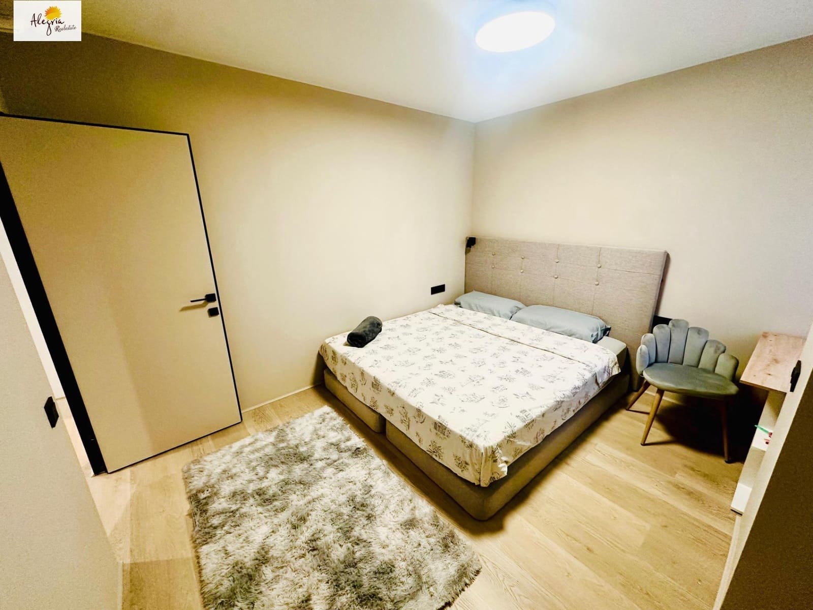 Apartamento de 2 habitaciones en Alicante / Alacant ciudad en venta - 381.000 € (Ref: 8921298)