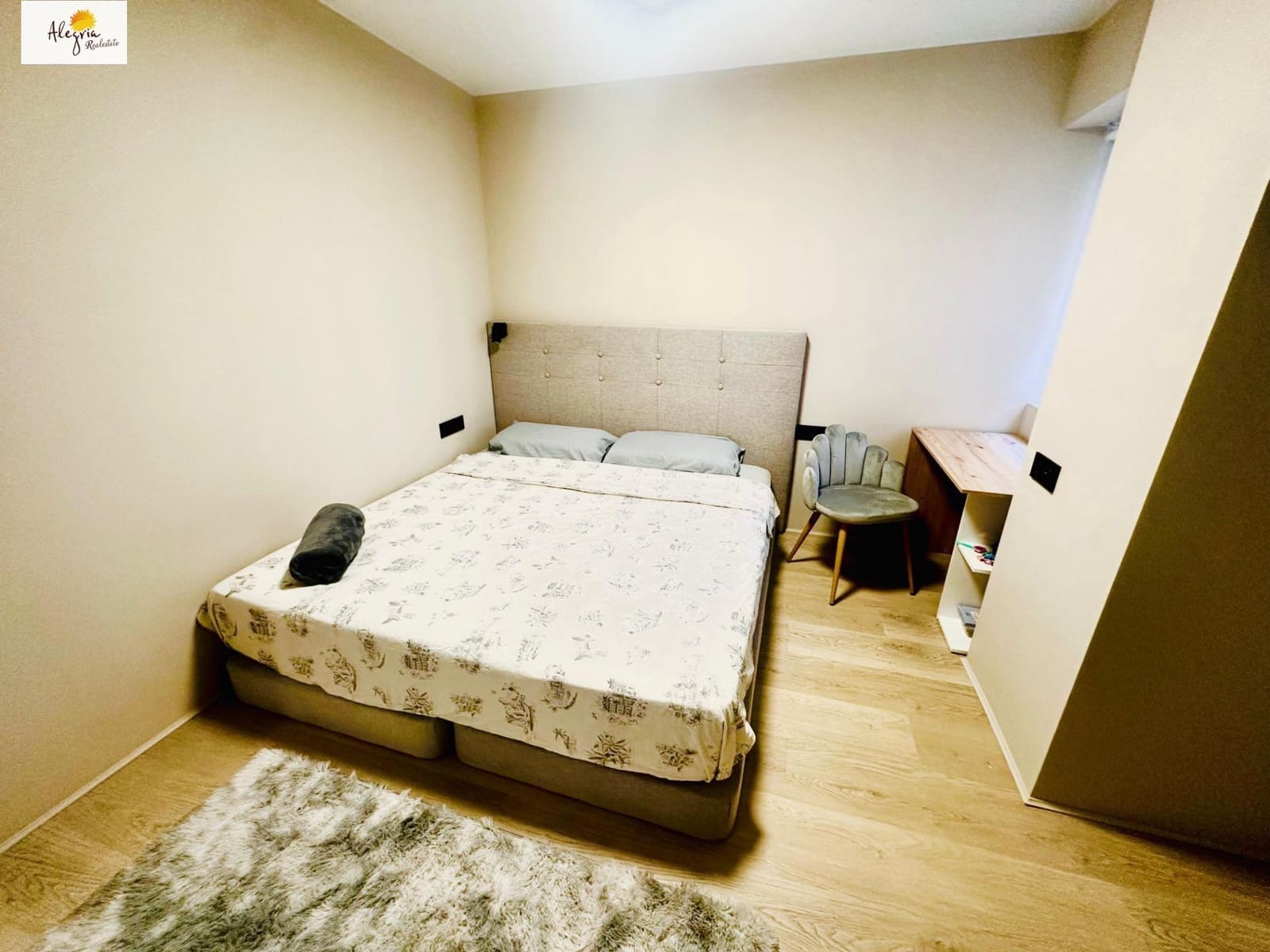 Apartamento de 2 habitaciones en Alicante / Alacant ciudad en venta - 381.000 € (Ref: 8921298)