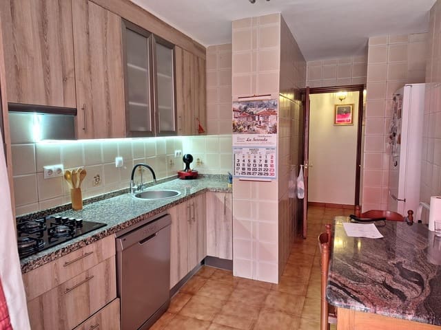 3 quarto Penthouse para venda em Pola de Laviana, Laviana - 120 000 € (Ref: 8921302)