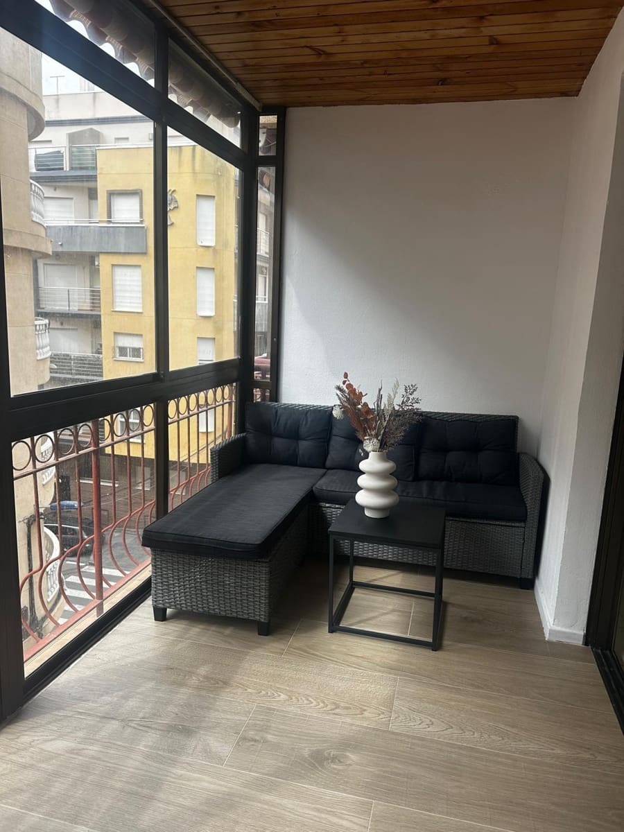 Apartamento de 2 habitaciones en Torrevieja en venta - 164.900 € (Ref: 8926691)