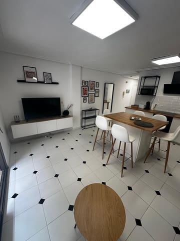 Apartamento de 2 habitaciones en Centro, Torrevieja en venta - 164.900 € (Ref: 8926691)