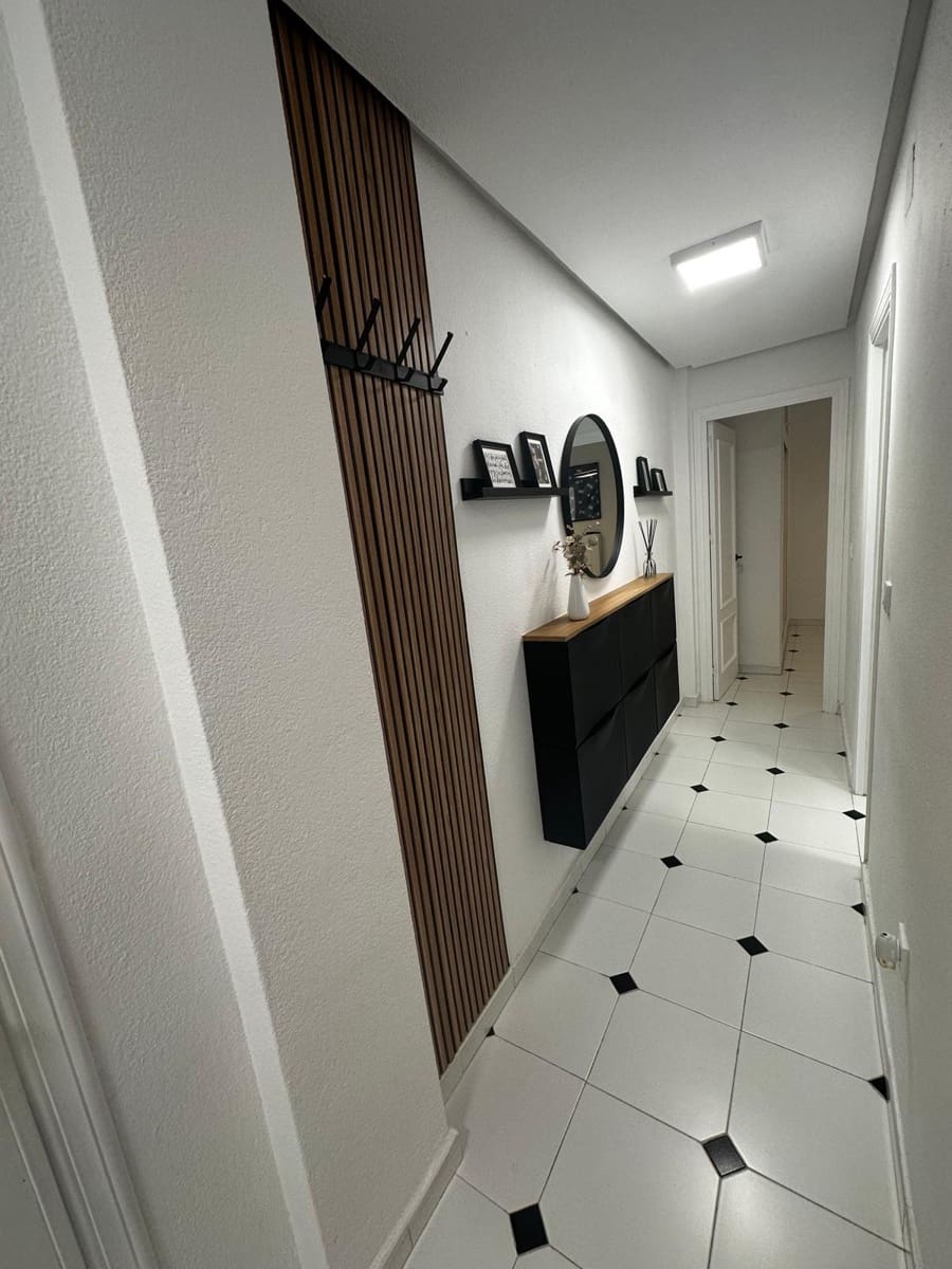 Apartamento de 2 habitaciones en Torrevieja en venta - 164.900 € (Ref: 8926691)