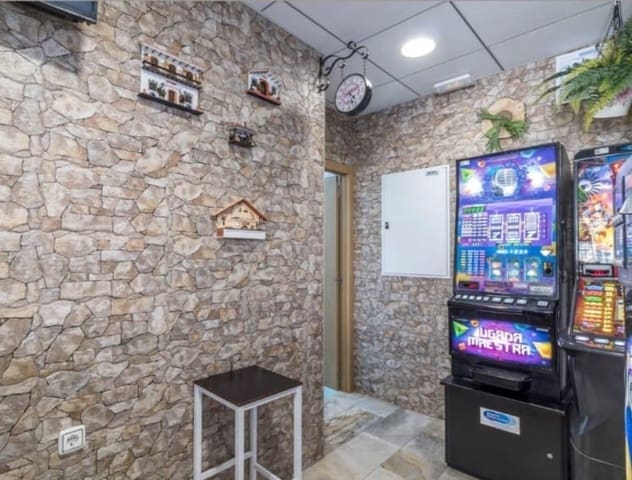 Kommersiell till salu i Playa de San Juan, Alicante stad - 380 000 € (Ref: 8926692)