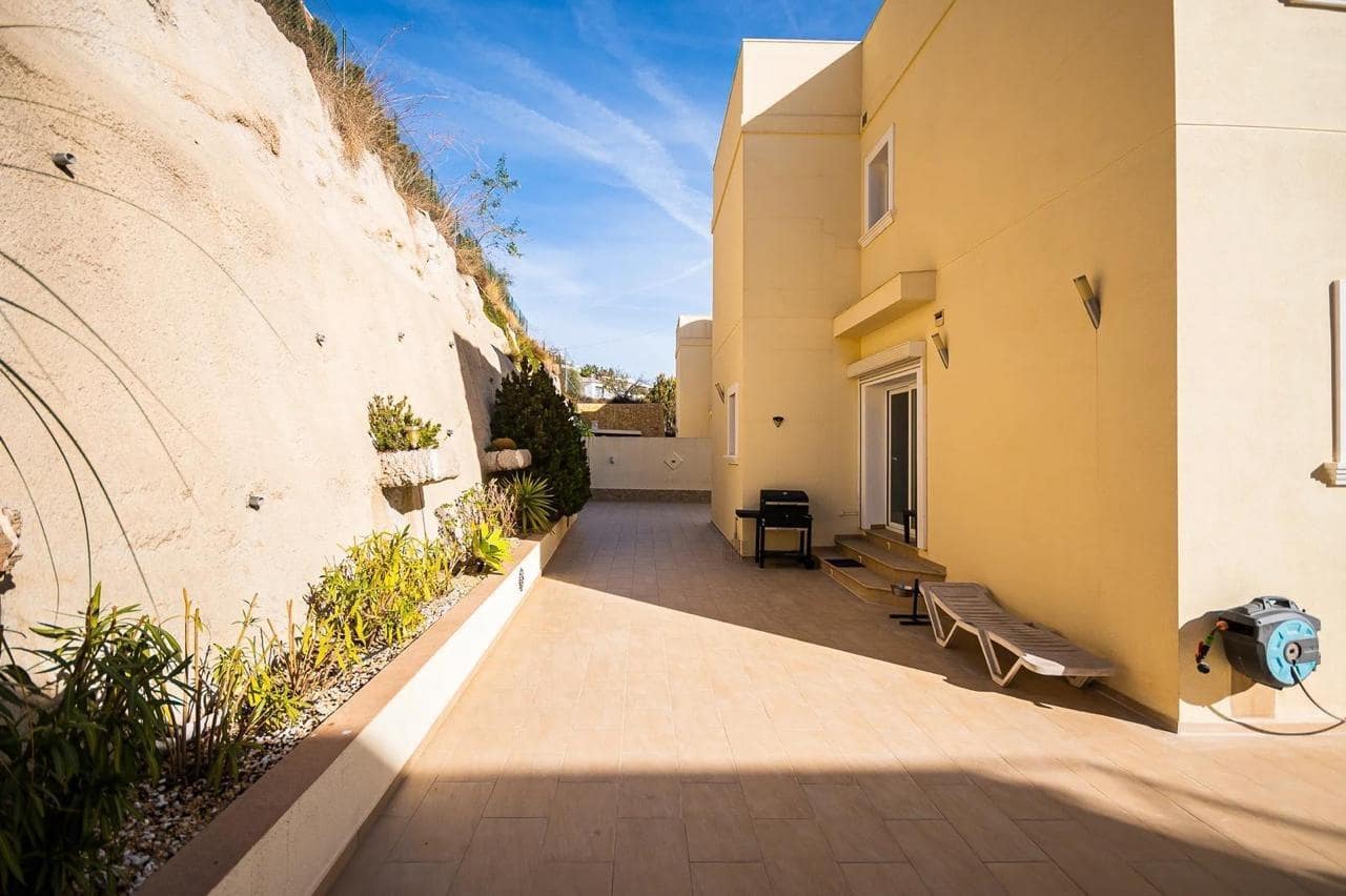 Chalet de 5 habitaciones en Calpe / Calp en venta con piscina - 1.350.000 € (Ref: 8926695)