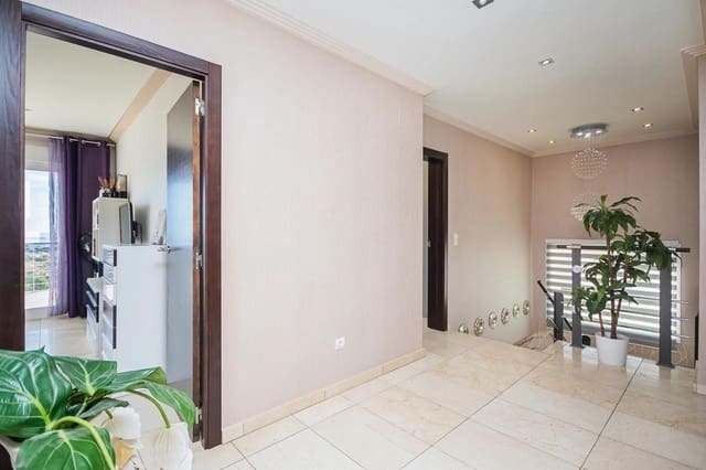 Chalet de 5 habitaciones en Calpe / Calp en venta con piscina - 1.350.000 € (Ref: 8926695)