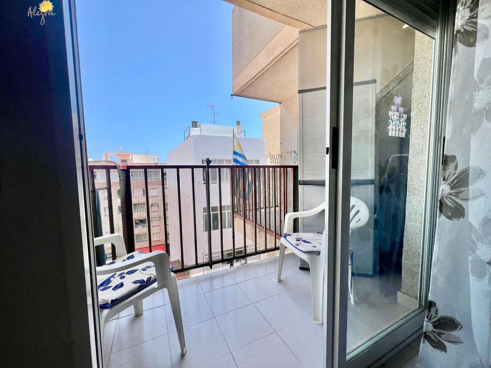 Yksiö myytävänä paikassa Torrevieja - 83 000 € (Ref: 8935125)