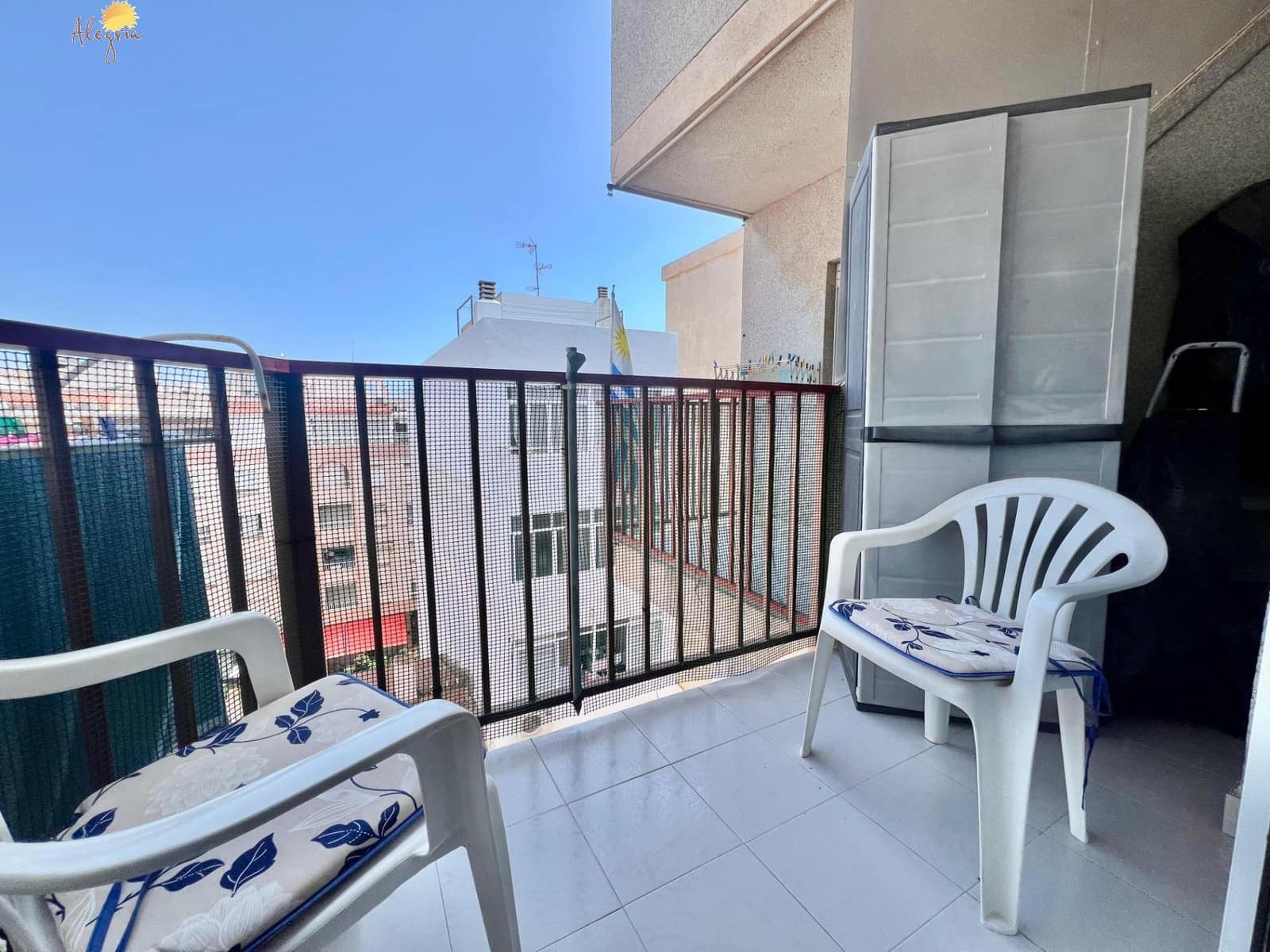 Yksiö myytävänä paikassa Torrevieja - 83 000 € (Ref: 8935125)