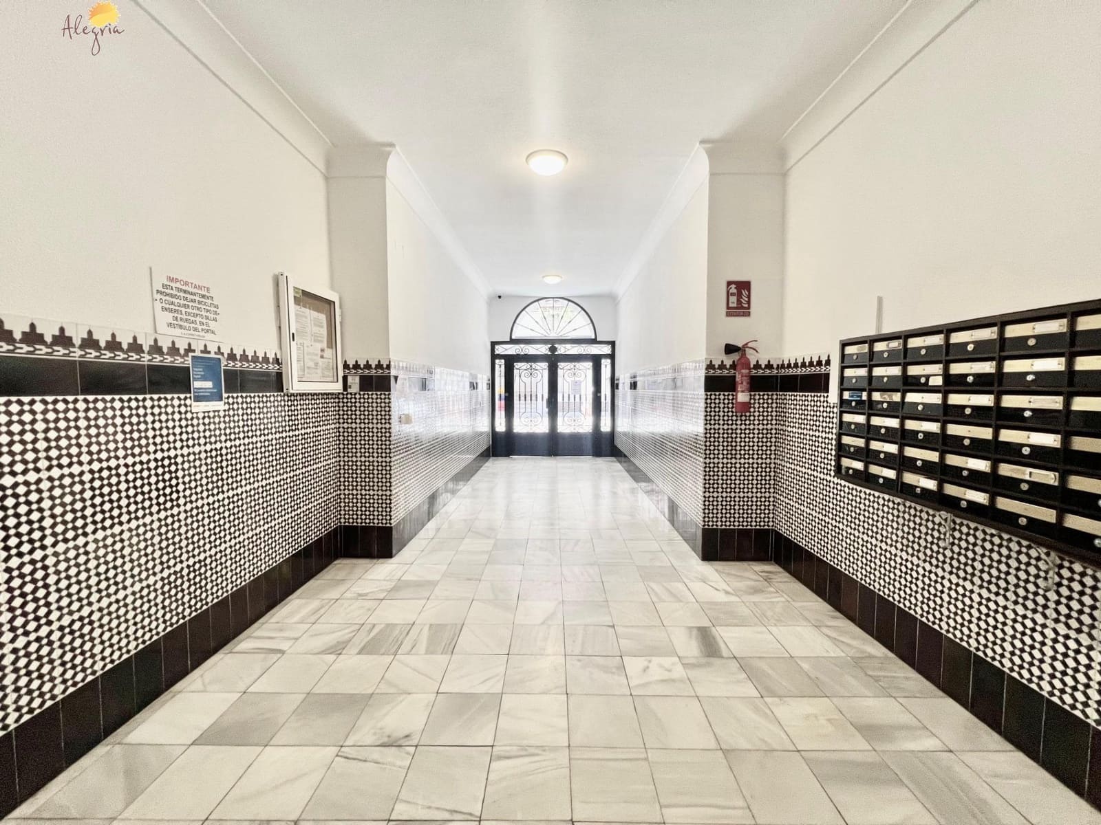 Studio til salgs i Torrevieja - € 83 000 (Ref: 8935125)