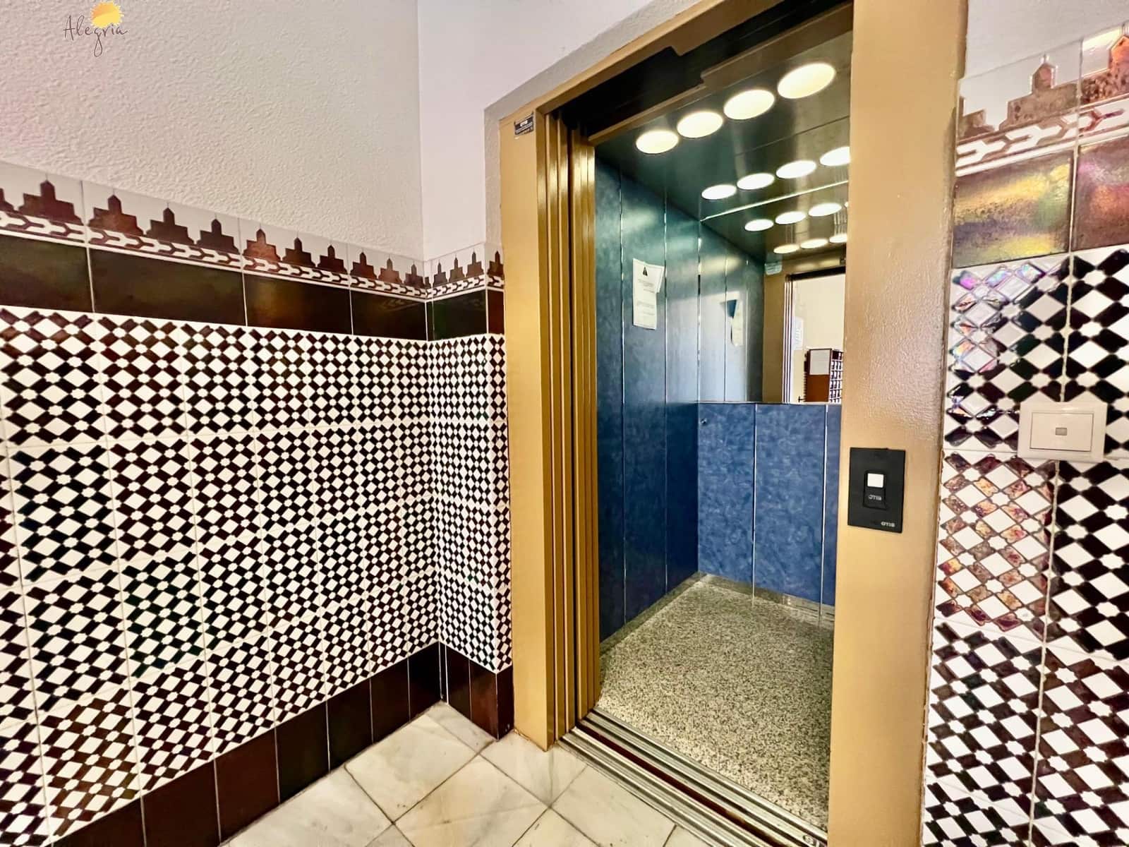 Studio til salgs i Torrevieja - € 83 000 (Ref: 8935125)