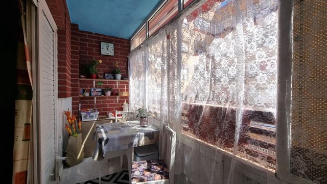 Yksiö myytävänä paikassa Playa de los Locos, Torrevieja mukana uima-altaan - 74 900 € (Ref: 8938631)