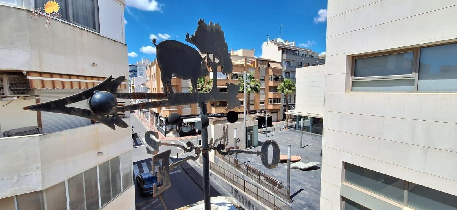 Komercyjne na sprzedaż w Torrevieja z garażem - 400 000 € (Ref: 8944090)