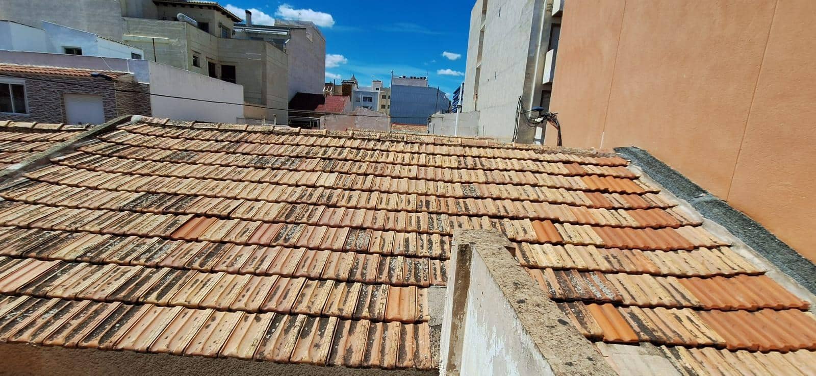 Komercyjne na sprzedaż w Torrevieja z garażem - 400 000 € (Ref: 8944090)