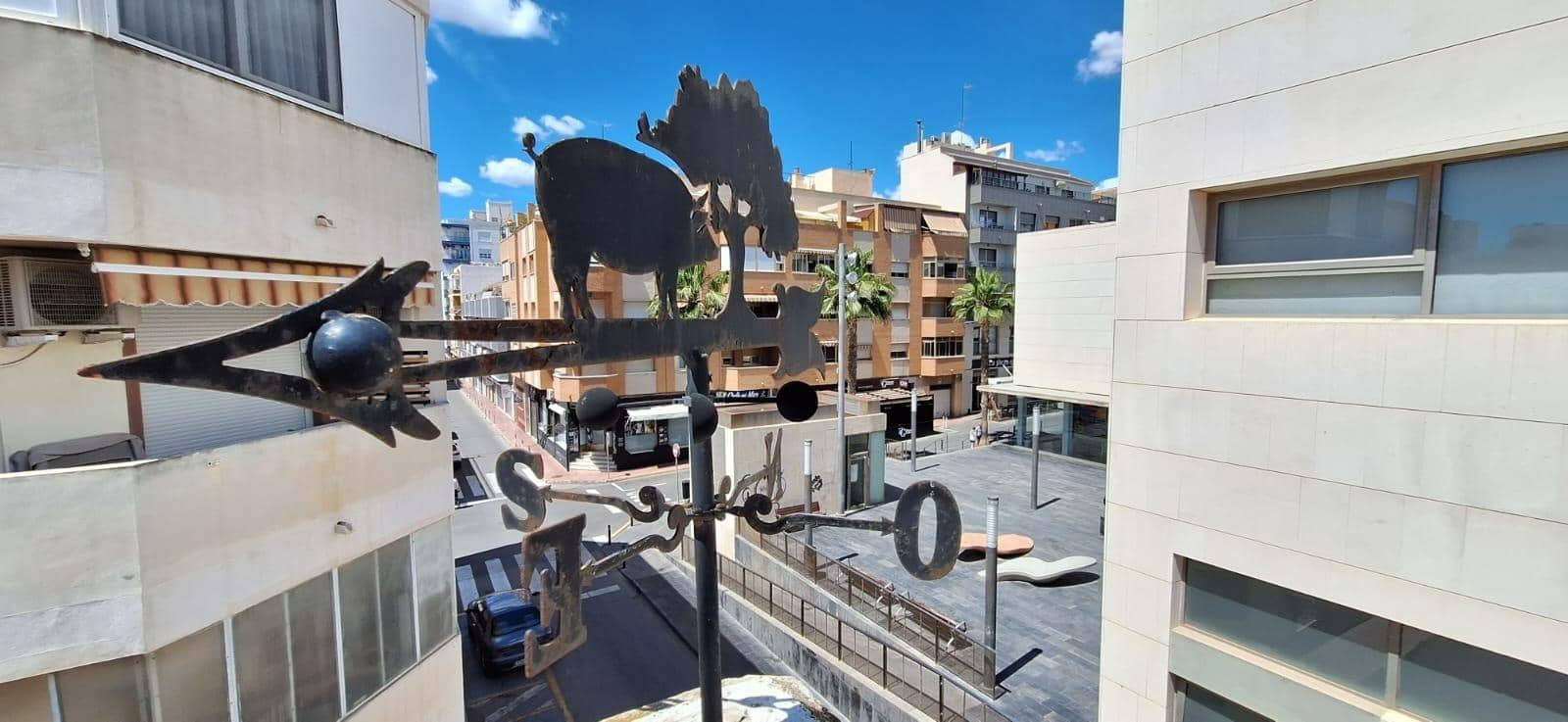 Komercyjne na sprzedaż w Torrevieja z garażem - 400 000 € (Ref: 8944090)