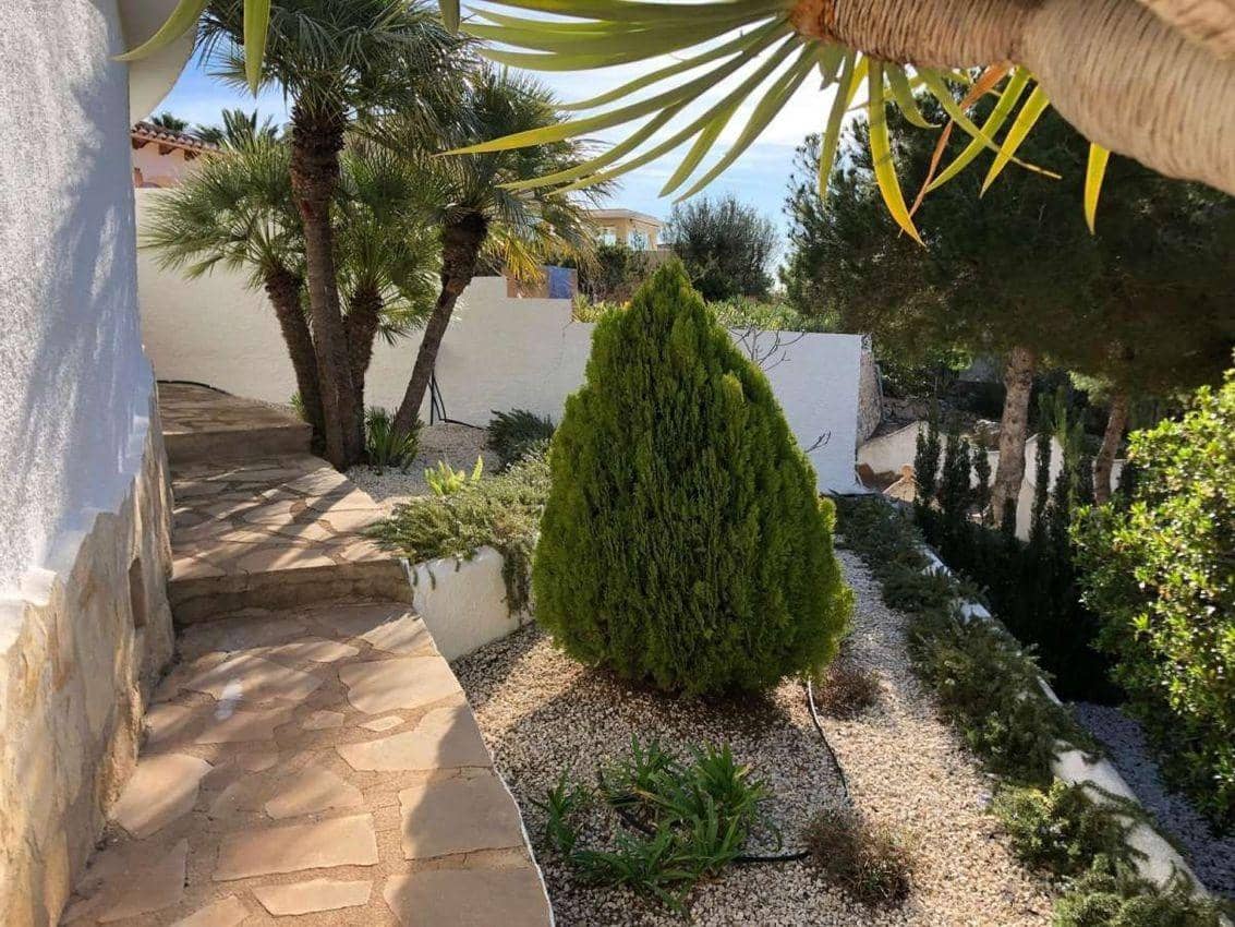 5 bedroom Villa for sale in Benitachell / Benitatxell with pool - € 630,000 (Ref: 8946745)