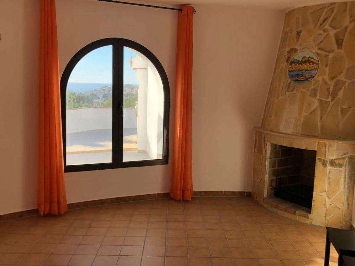 5 bedroom Villa for sale in Benitachell / Benitatxell with pool - € 630,000 (Ref: 8946745)